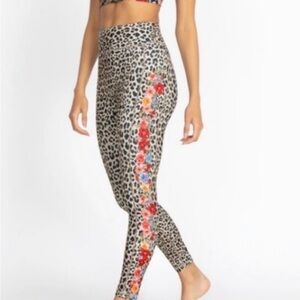 Johnny Was Amabel Black and Cream Leopard Print Leggings